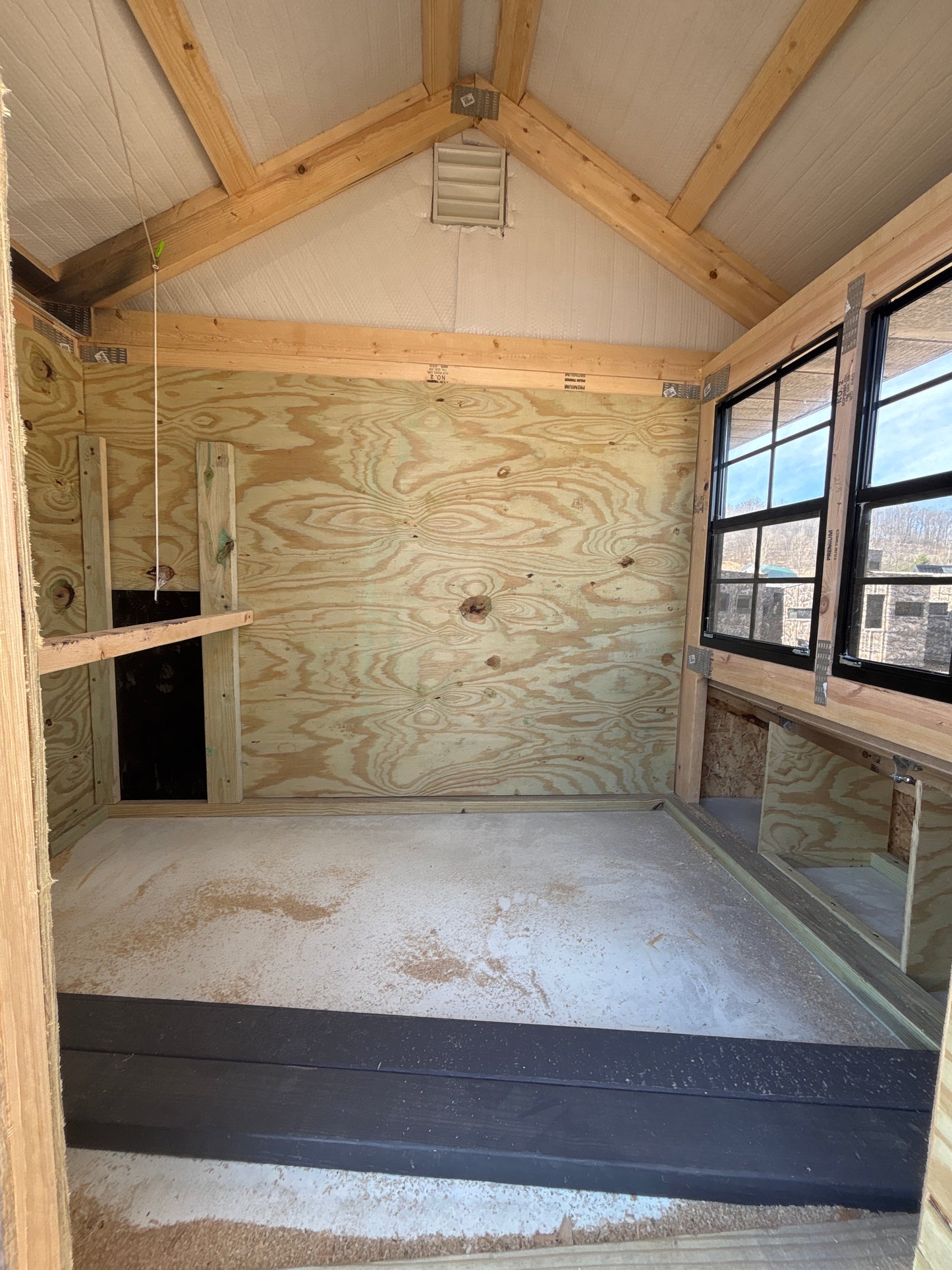 6 x 10 Country Lane chicken coop
