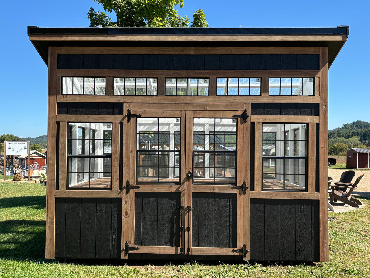 8’ x 12’ Modern greenhouse