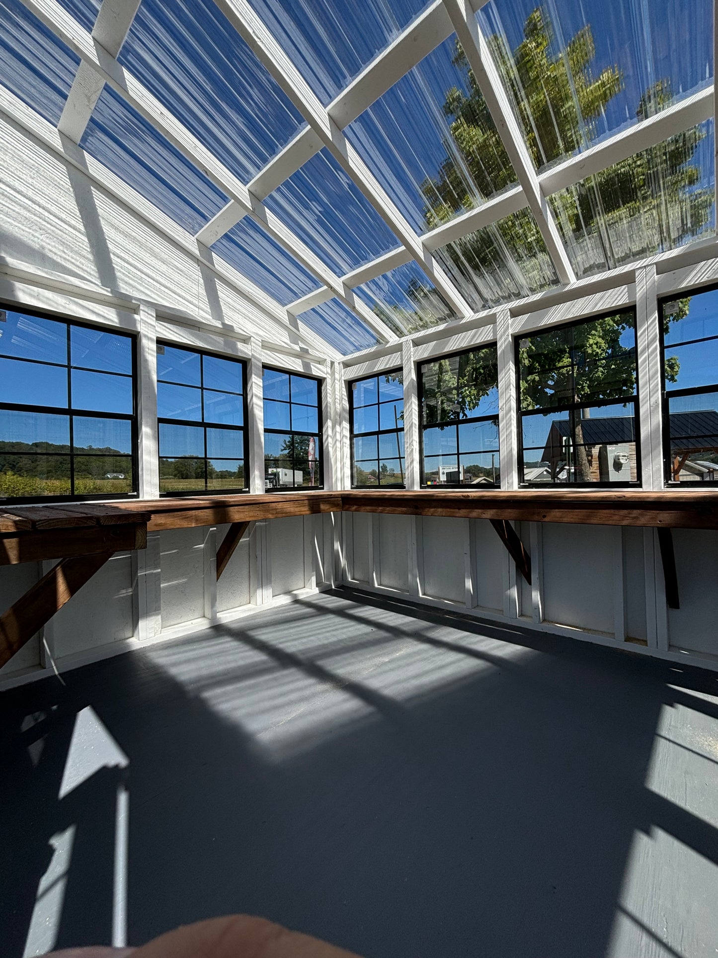 8’ x 12’ Modern greenhouse
