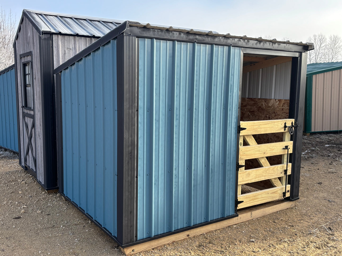 6 x 8 shelter with heavy duty gate