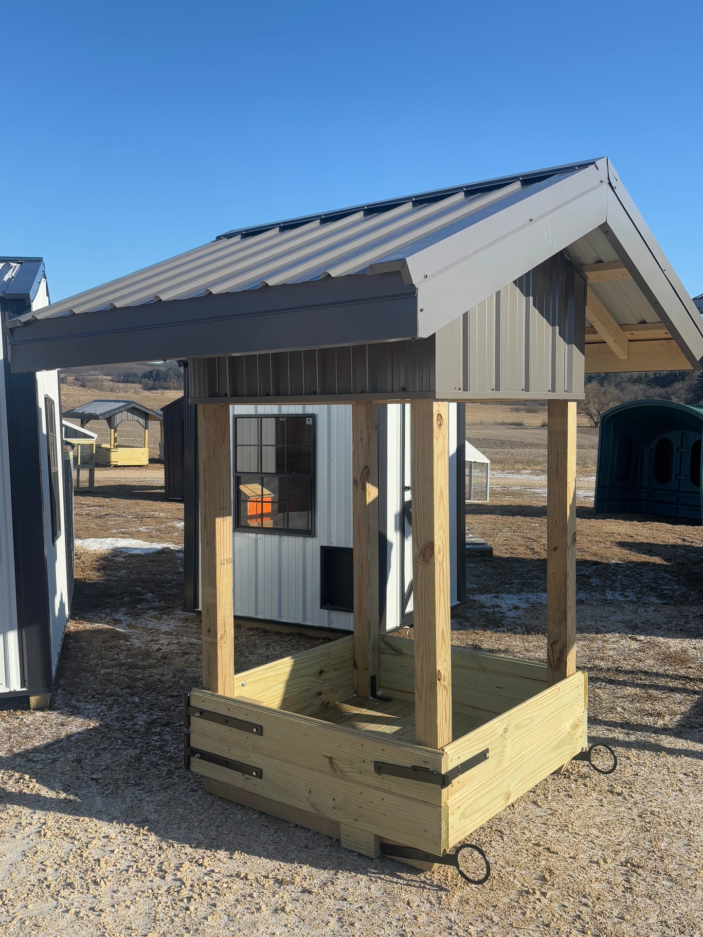 4’ x 4’ Hay feeder in charcoal gray