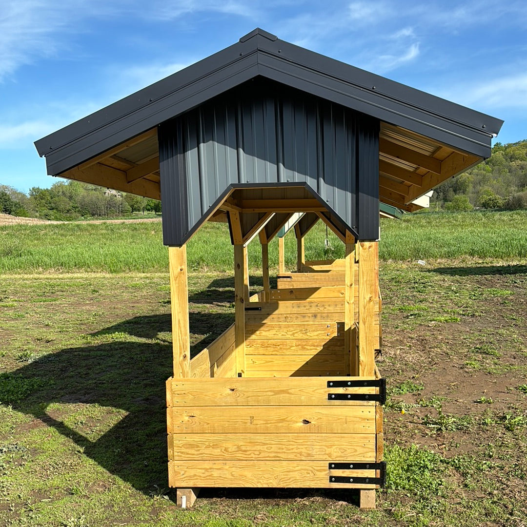 5’ x 10’ Hay feeder charcoal gray with black trim