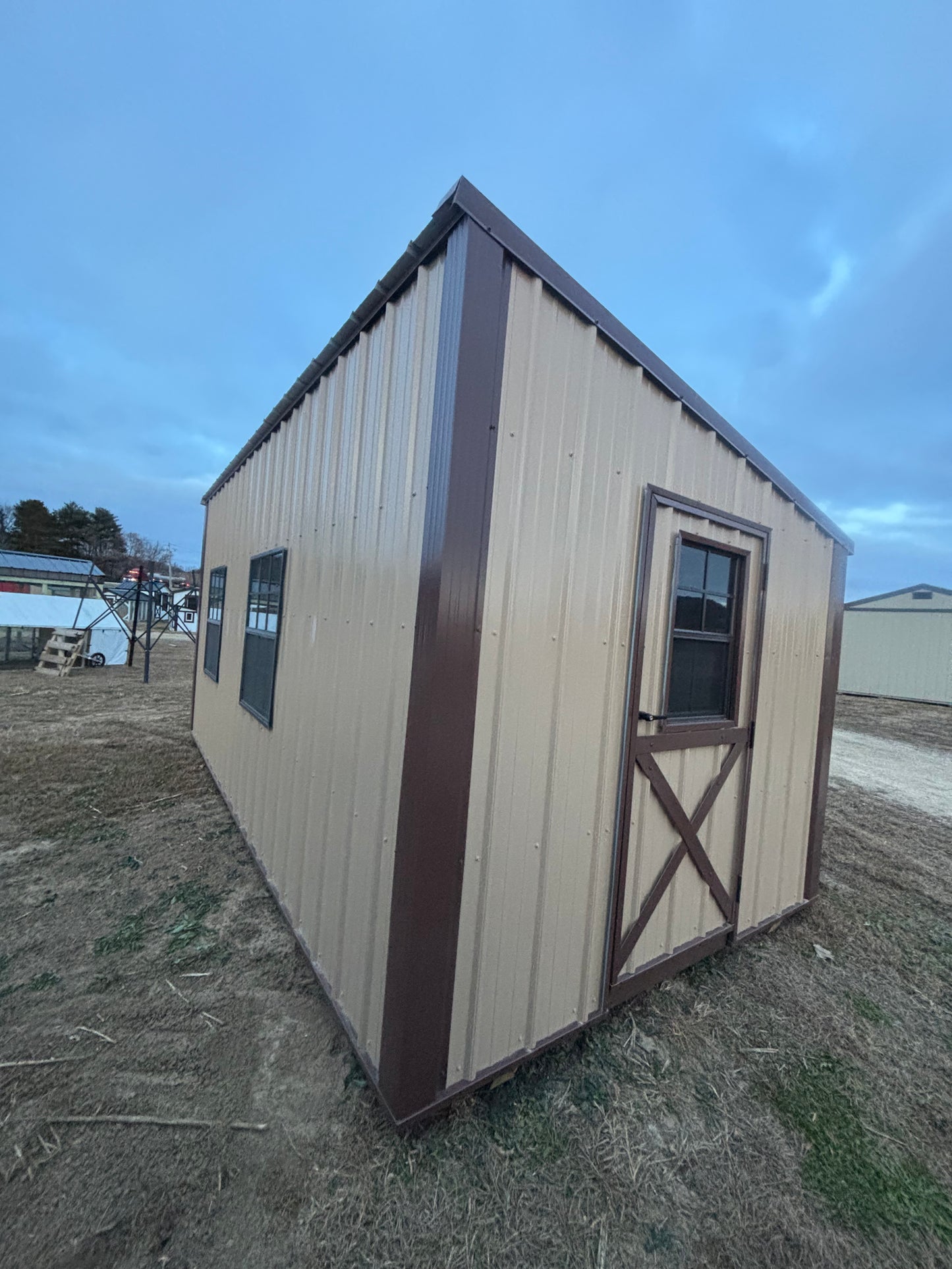 8’ x 16’ Country Vibe chicken coop