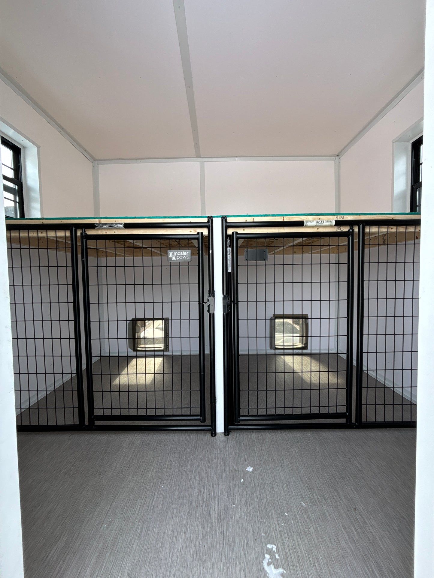 10 x 18 dog kennel