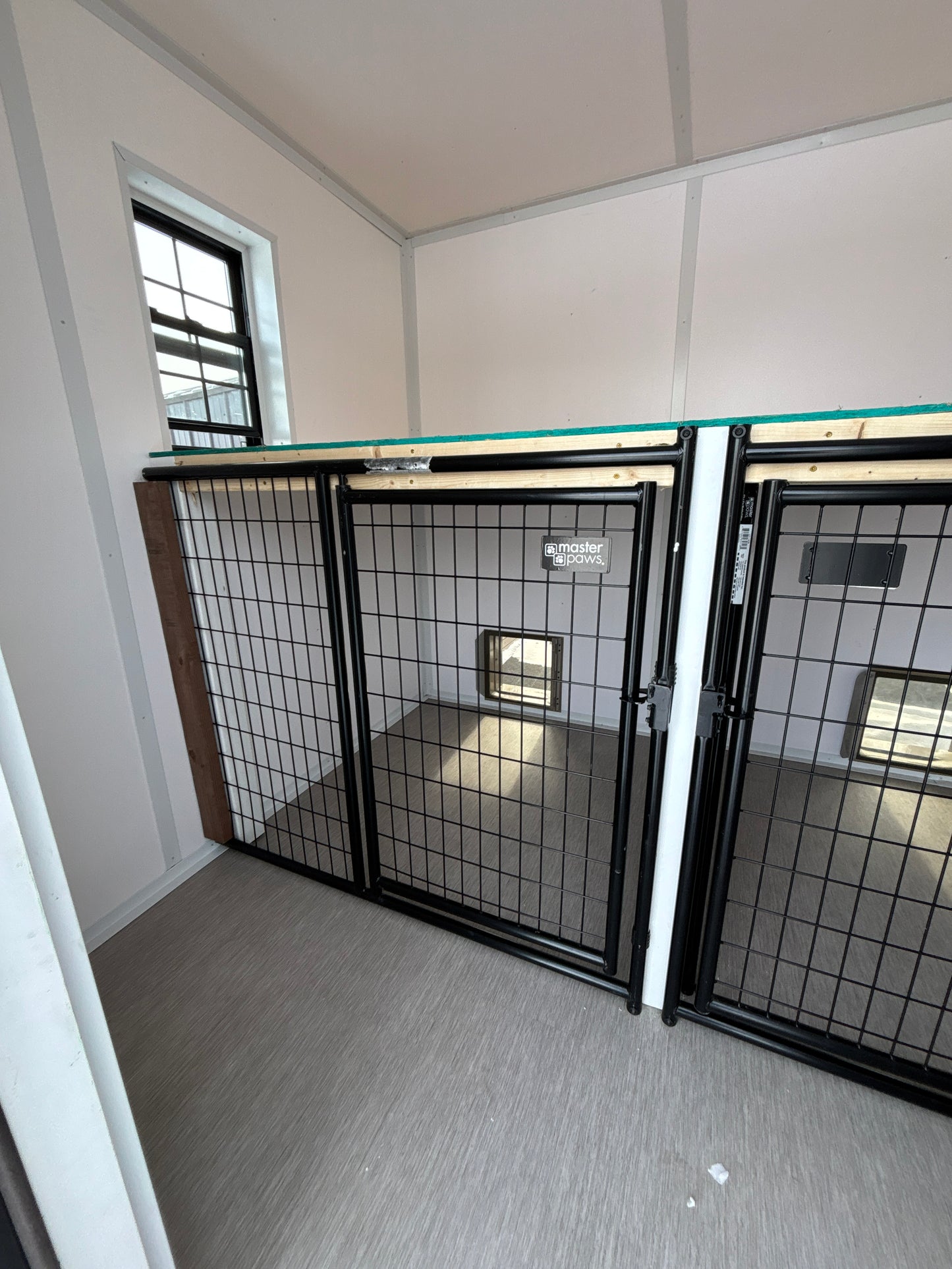 10 x 18 dog kennel