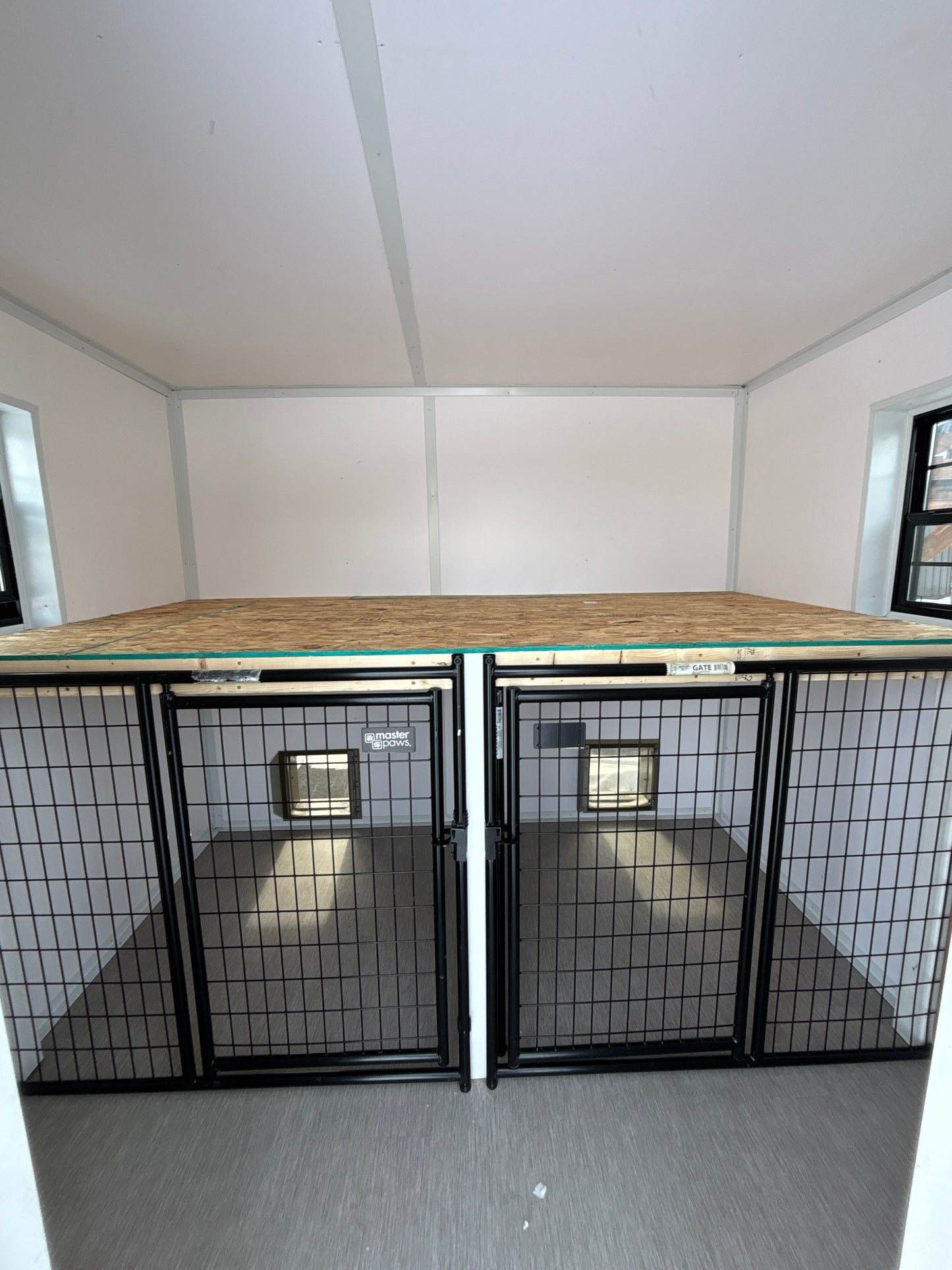 10 x 18 dog kennel
