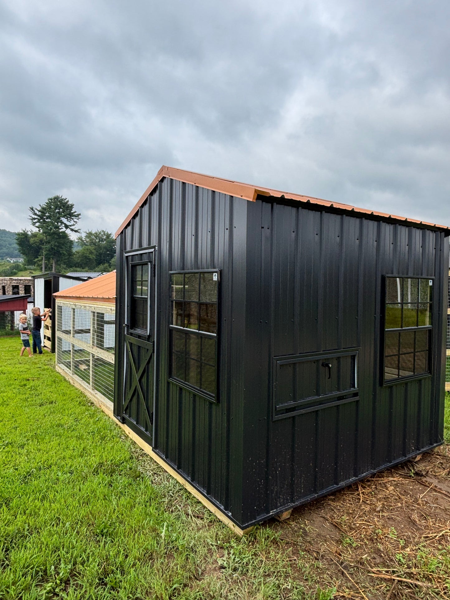 8 x 20 country vibe coop