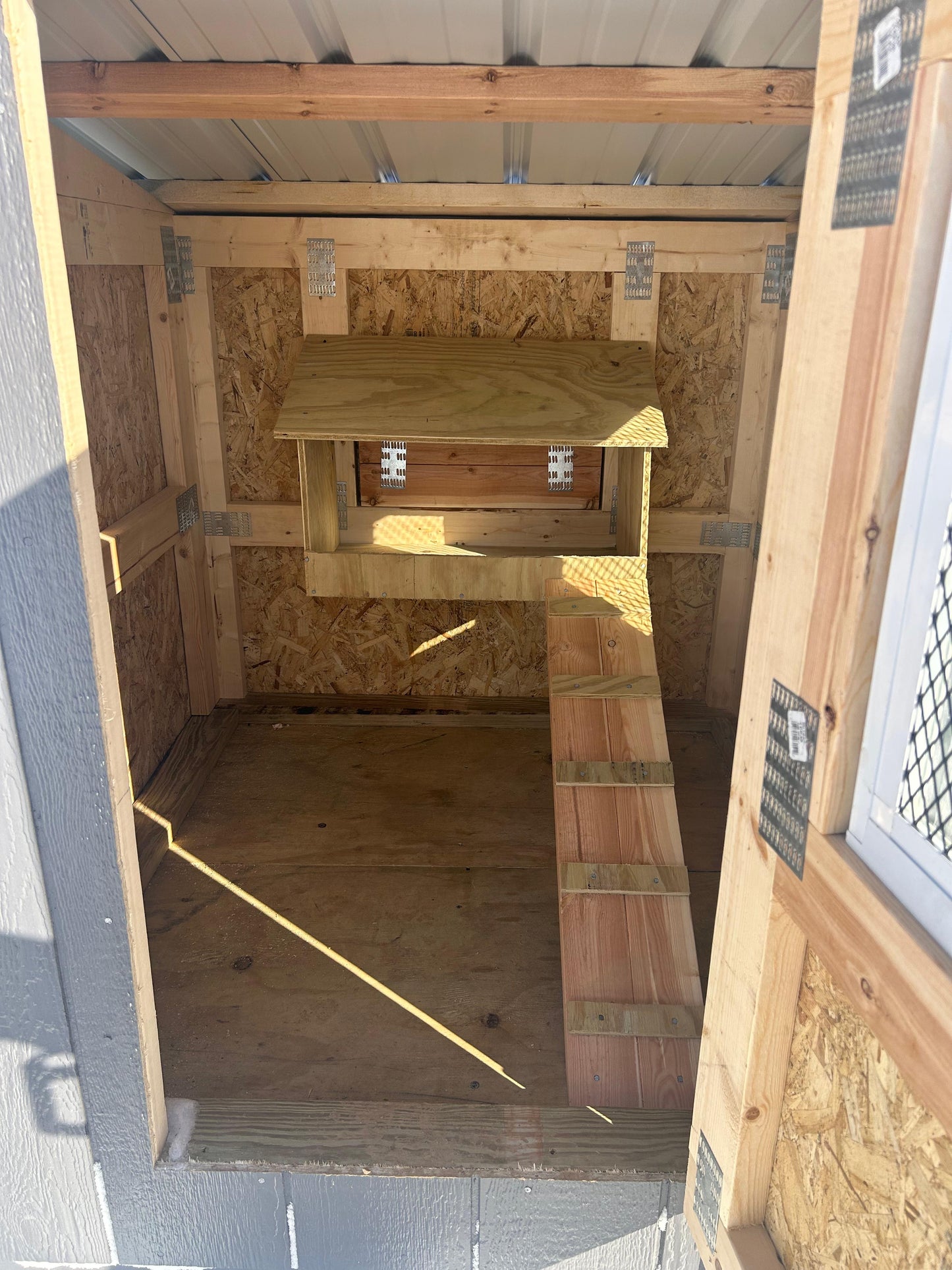 4’ x 9’ Rabbit Hutch