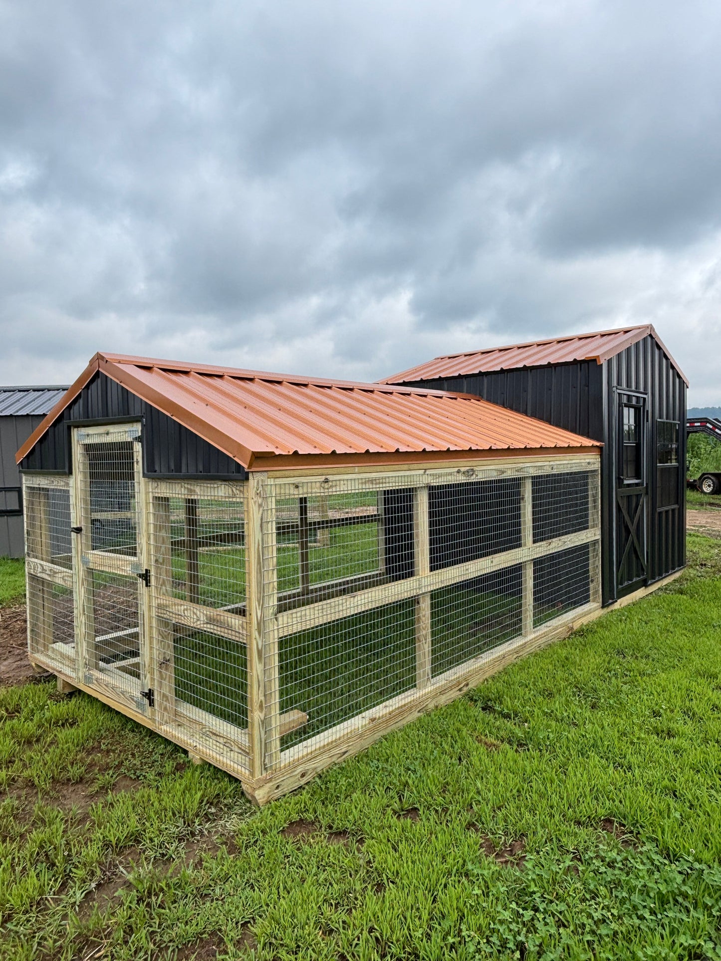 8 x 20 country vibe coop